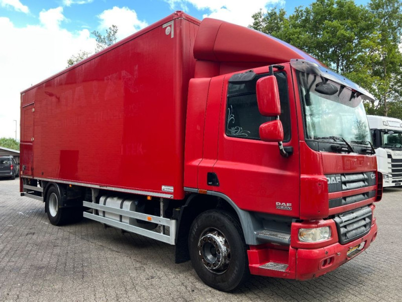DAF CF 65 4X2 EURO 5 Airco LBW Porte latérale NL Truck 718,300KM