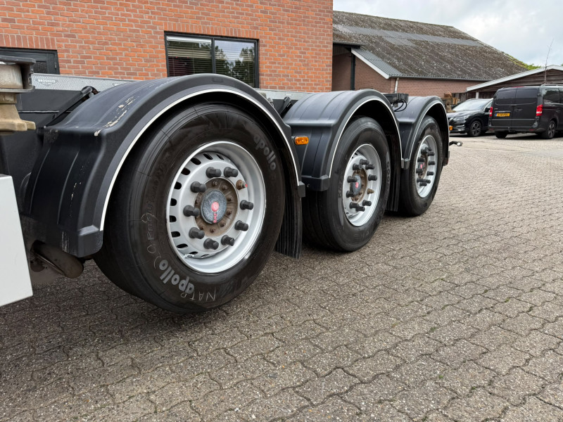 Broshuis MFCC MFCC 2x20 40 45FT Lift Axle LED NL Trailer APK/TÜV 01-2027