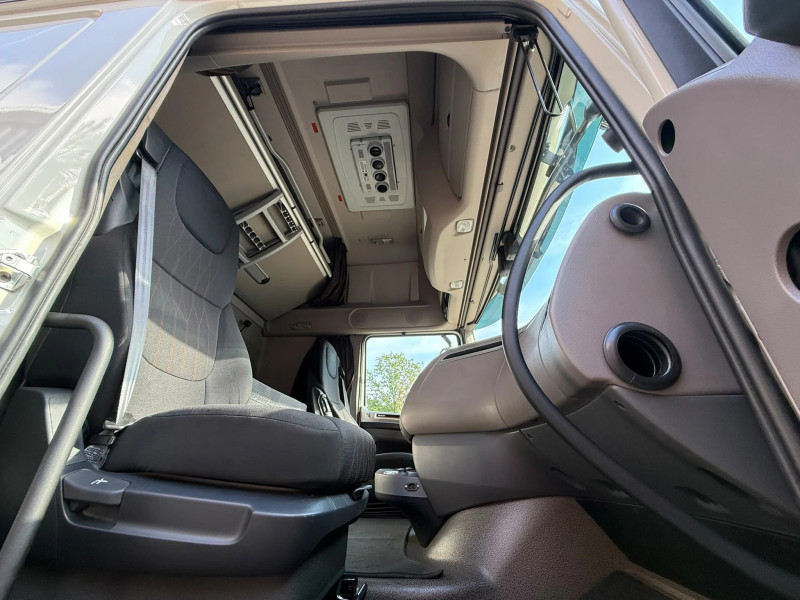 DAF XF 480 4X2 SSC Super Space with Stand-Alone Air Conditioning