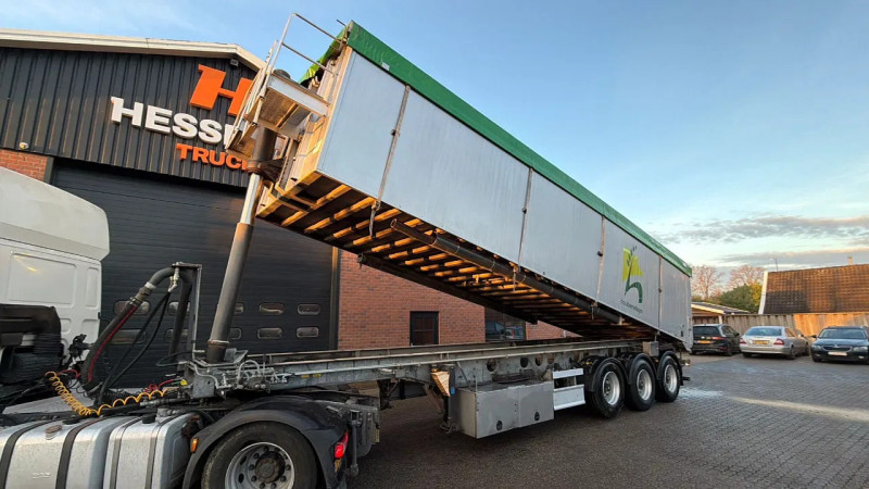Fliegl 55m3 Blaaskipper/Schleuse Liftas 2 tussenschotten