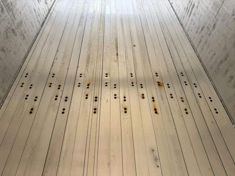 Knapen Trailers K100 92m3 Cargo Floor 10MM SAF Schijfremmen
