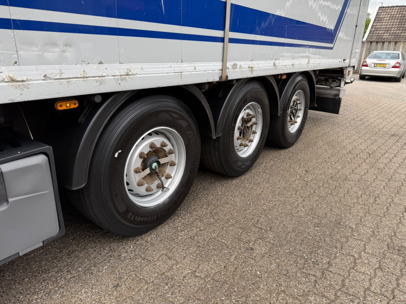 Knapen Trailers 92m3 Cargo Floor 10MM APK/TUV 01-2027
