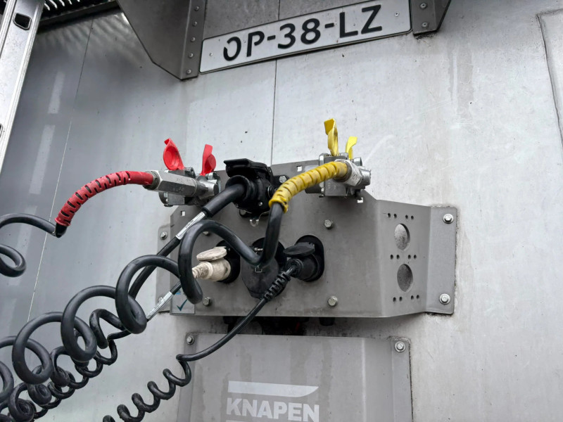 Knapen Trailers K100 96 m³ Lift Axle Cargo Floor 10 mm, 2.5 years old, Metallic, Inspection Valid Through October 2026