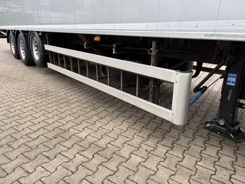 Knapen Trailers K100 96 m³ Lift Axle Cargo Floor 10 mm, 2.5 years old, Metallic, Inspection Valid Through October 2026