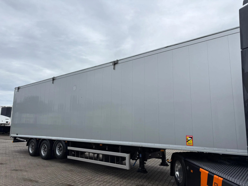 Knapen Trailers K100 96 m³ Lift Axle Cargo Floor 10 mm, 2.5 years old, Metallic, Inspection Valid Through October 2026