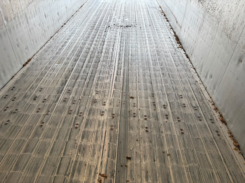 Knapen Trailers K100 96 m³ Lift Axle Cargo Floor 10 mm, 2.5 years old, Metallic, Inspection Valid Through October 2026