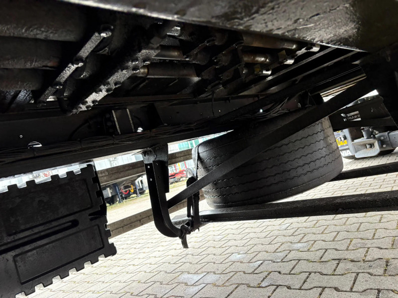 Knapen Trailers K100 Knapen Trailers 96m3 Liftas Cargo Floor 10MM 2.5 year old! Metallic APK 9-2026