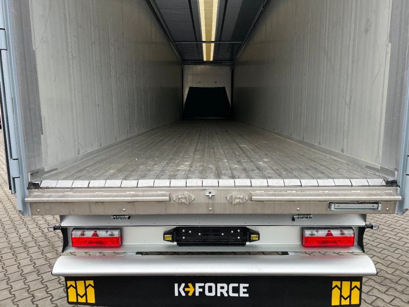 Kraker K-Force 92m3 Cargo Floor 10MM SAF, Liftachse, Remote control, NEW