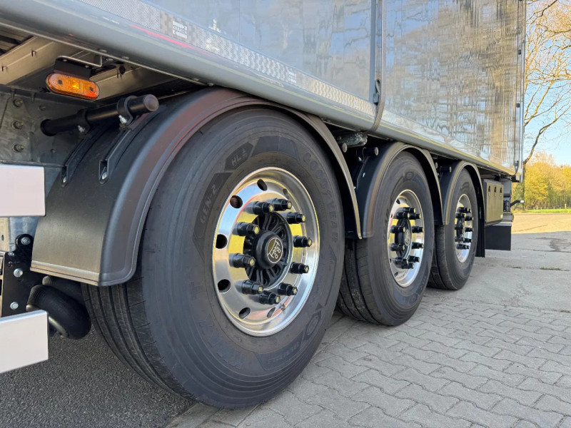 Kraker 92m3 K-Force New/Neu 10MM Cargo floor Liftas Aluminium velgen