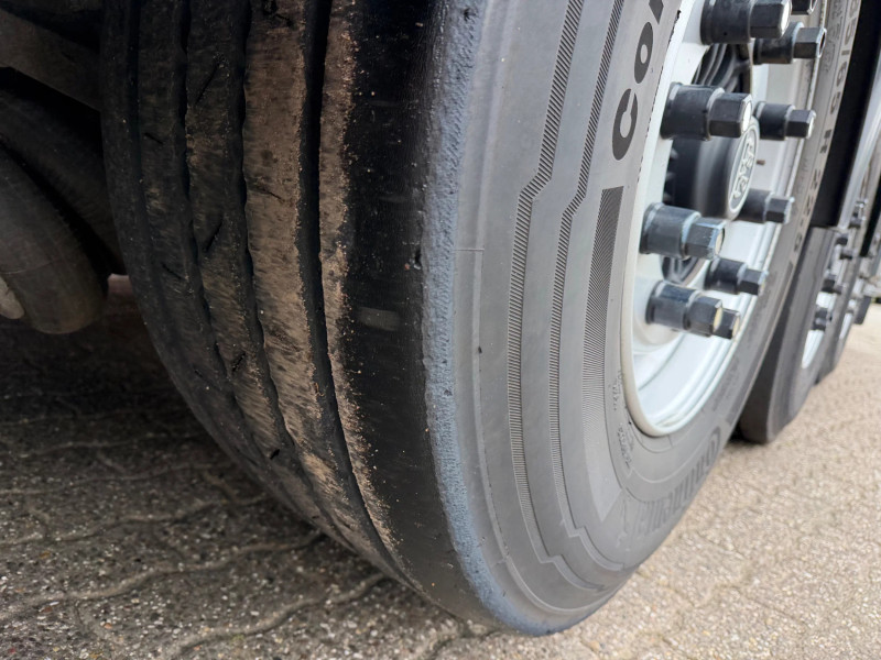 Cracker N/A K-Force 92 m³ Cargo Floor 10 mm 37,102 km! Lift Axle