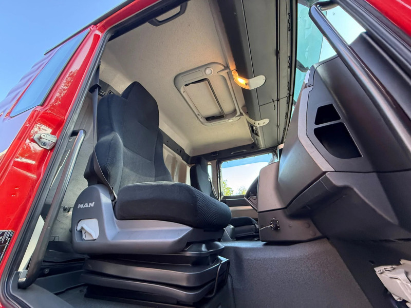 MAN TGS 33.440 6X6 HMF Kraan AHK 3 Zijdige Kipper AS-3 Stuuras NL Truck APK/TUV 16-02-2027