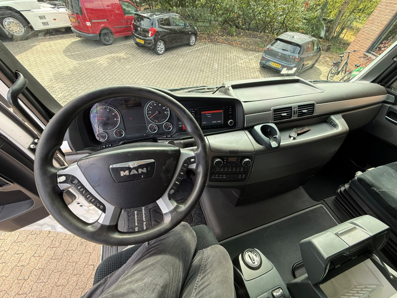 MAN TGX 18.440 XXL 2X Tank Smarttacho Standairco NL truck APK/TUV 02-2027