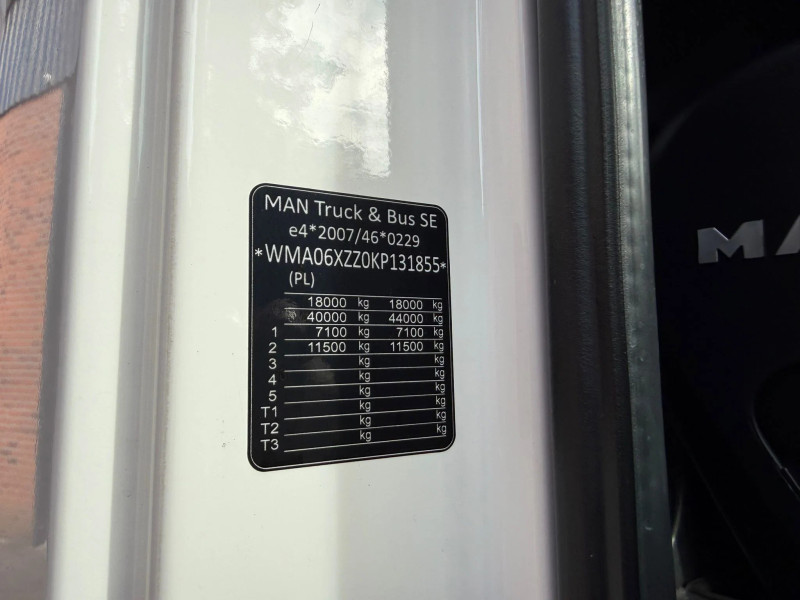 MAN TGX 18.460 XLX 2X Tank 556.071KM!