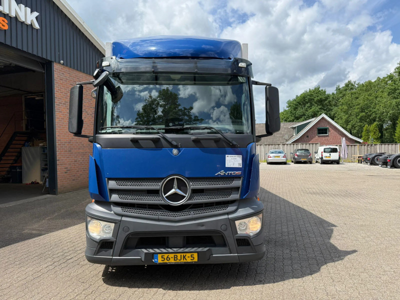 Mercedes-Benz Antos 2124 Carrier Vector 1950MT 2 Side Doors Dhollandia 2000KG NL Truck