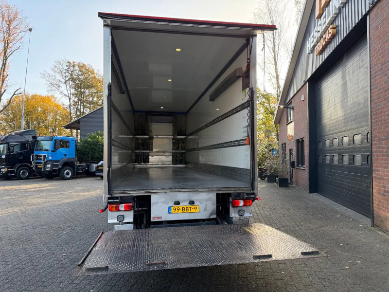Mercedes-Benz Antos 2532 6X2 Thermo King T-1000R D+E 2T LBW Steering Axle EN Truck