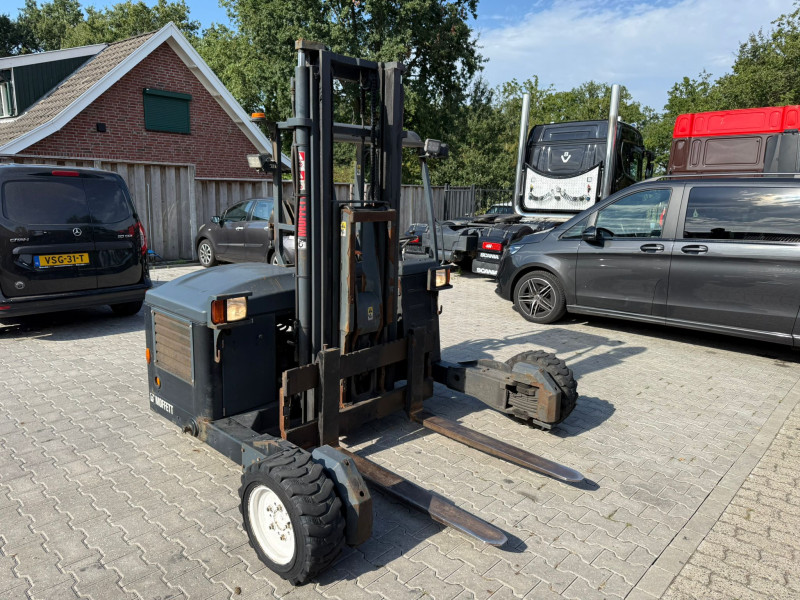 Mercedes-Benz Antos 2835 6X2 +2023 Noyens+Moffett M4 Kooiaap APK/TÜV 4-2027