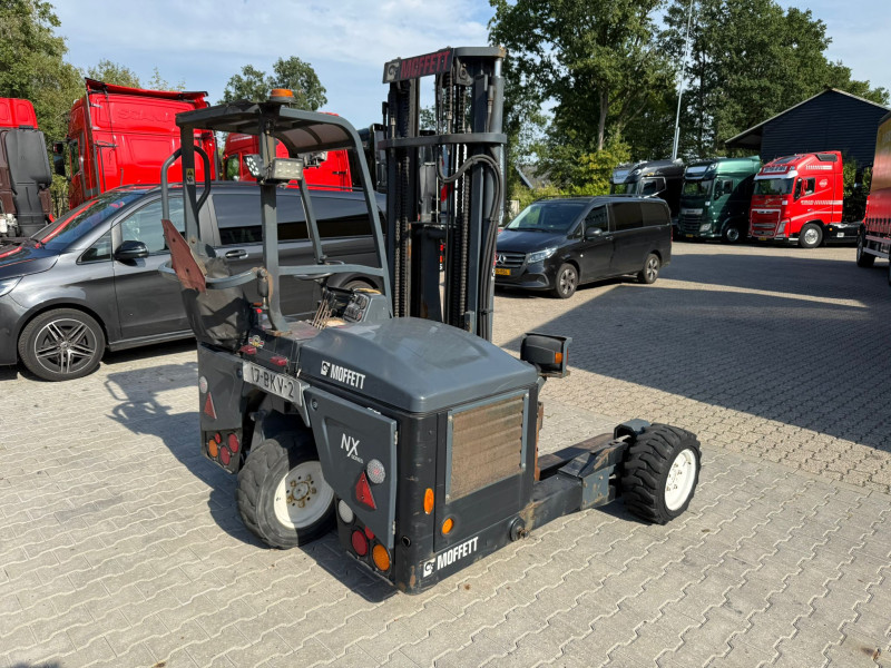 Mercedes-Benz Antos 2835 6X2 +2023 Noyens+Moffett M4 Kooiaap APK/TÜV 4-2027
