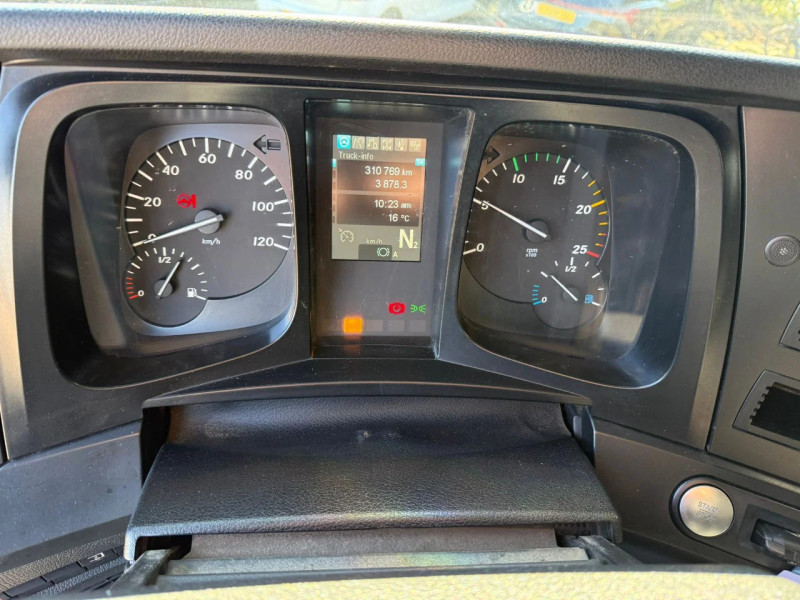 Mercedes-Benz Arocs 10x8 Geisoleerde kipper 310.768KM NL Truck - APK 11-2026