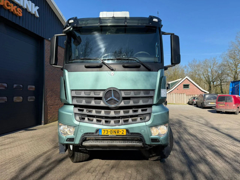 Mercedes-Benz Arocs 10x8 Geisoleerde kipper 310.768KM NL Truck - APK 11-2026