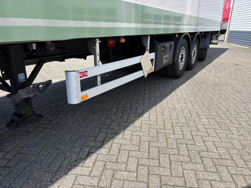 Pacton TBD.3 13.6M Liftas + Stuuras 2.500KG Laadklep