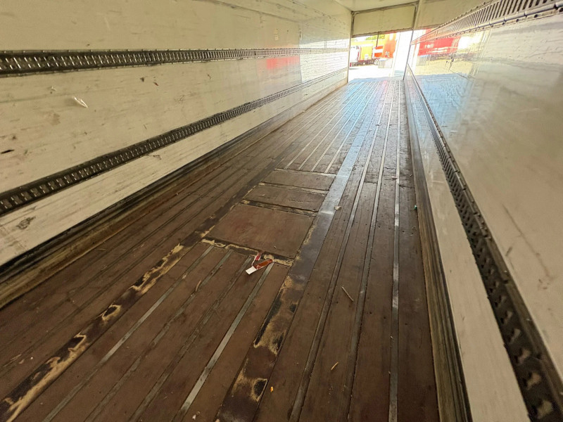 Pacton TBD.3 13.6M Liftas + Stuuras 2.500KG Laadklep
