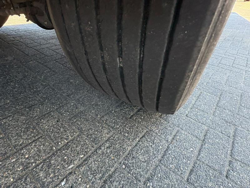 Renders - Schuifzeilen/Schuifdak 1x Liftas 2x stuuras Kooiaap aansluiting APK 01-2027