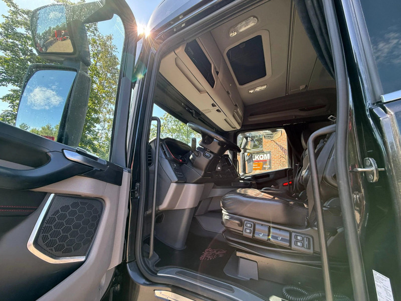 Scania R580 V8 NGS 6X2 Full air Retarder