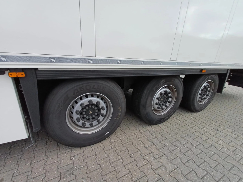 Schmitz Cargobull Carrier Vector HE19MT Multi Temp Double Stock Liftas