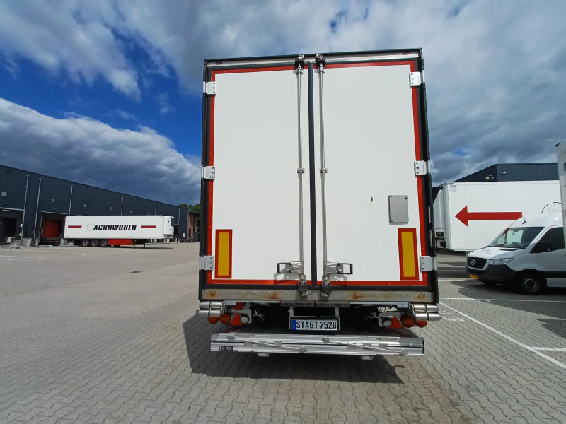 Schmitz Cargobull Carrier Vector HE19MT Multi-Temp 2T Tailgate Lift Axle