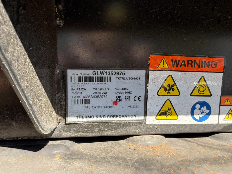 Schmitz Cargobull SKO 24 Thermo King A400 Lift Axle 2T Tailgate Pallet Box 270H 250B NL Trailer