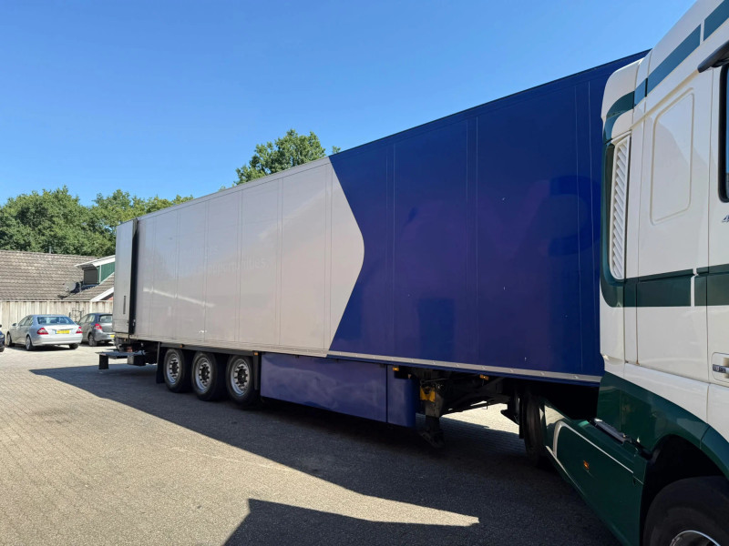 Schmitz Cargobull SKO 24 Thermo King A400 Lift Axle 2T Tailgate Pallet Box 270H 250B NL Trailer