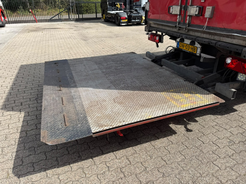 Schmitz Cargobull Thermo King SLXe Spectrum roof damage! Multi-Temp steering column