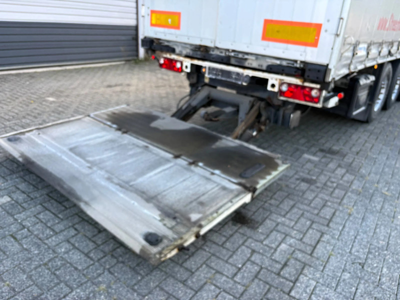 Schmitz Cargobull SAH Pritsche/Plane 2.000KG LBW