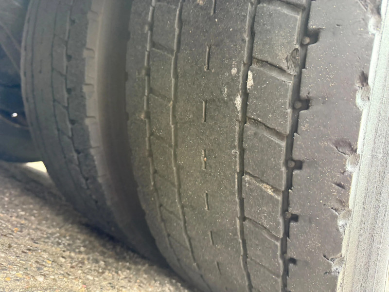 Volvo FM 420 8x2 + Kennis kraan R14-6 214.152KM!