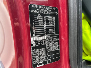 MAN TGS 26.360 7.5M Koffer Lenkachse 3T LBW Top condition NL Camión