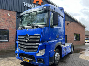 Mercedes-Benz Actros 1842 4X2 Streamspace RO Camion Fuste laterale 811,300KM