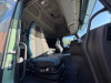 Volvo FM 420 6X2 8.1M Koffer Stuuras